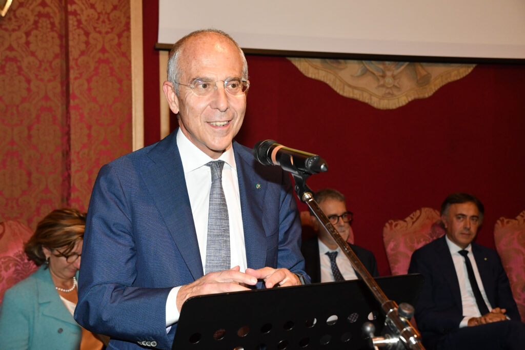 Premio Socrate 2022, Foto Di Maurizio Riccardi. Francesco Starace A. D. Enel